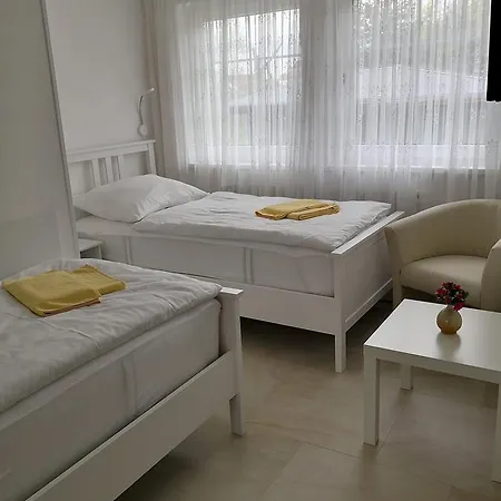 Milan Vopicka Otel 3*