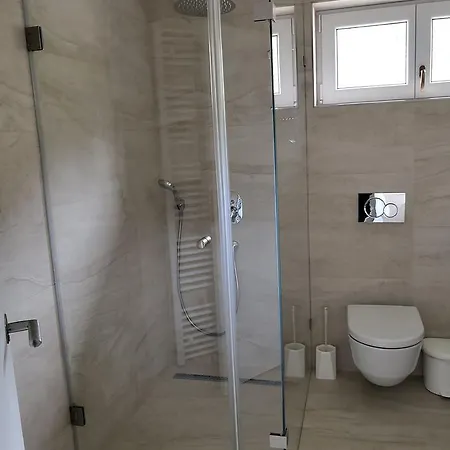 Milan Vopicka 3* Hluboká nad Vltavou