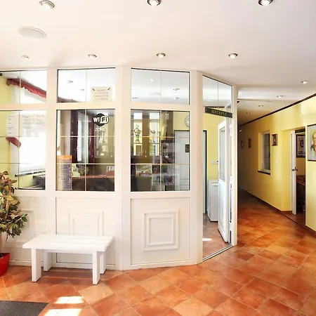 Hotel Milan Vopicka Hluboka nad Vltavou