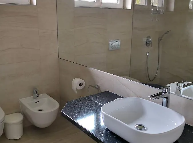 Otel Milan Vopicka Hluboká nad Vltavou